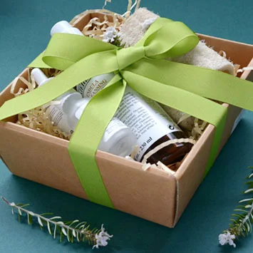 hamper & shreds