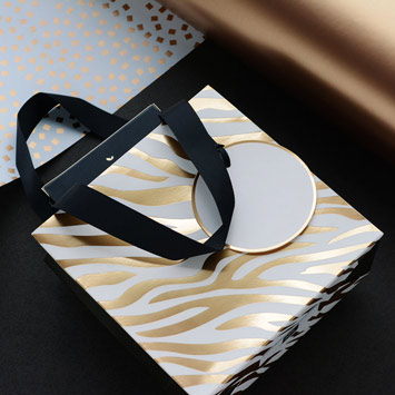 metallic palette